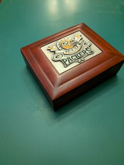 Green Bay Packers Commemorative jewelry or trinket box