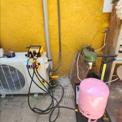 Mantenimiento y Reparaciones de Aire Acondicionado y HVAC Mini-Split