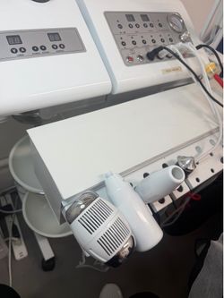 Fasial steamer and magnifying lump for sale