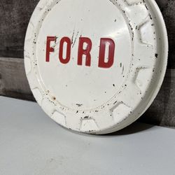 Hub cap ford
