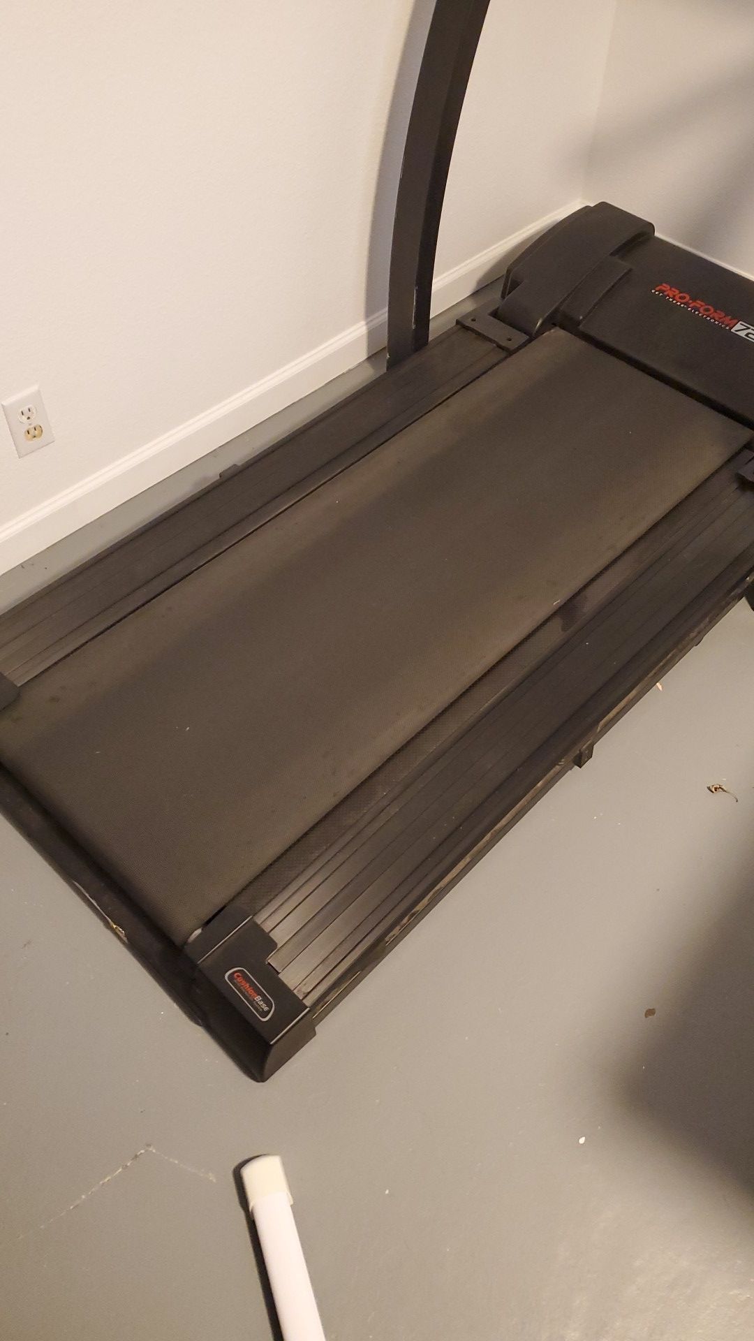 FREE Folding Treadmill Proform 725ex for Sale in WA OfferUp