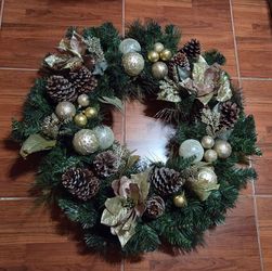 30 Inches Artificial Christmas Wreath. Heavy Weight