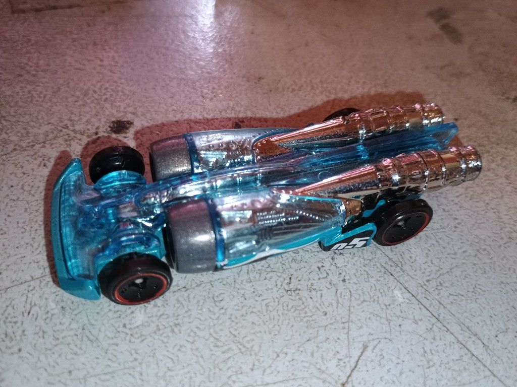Hot Wheels Mattel 2014 Clear Blue Salt Shaker Car