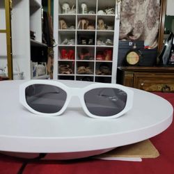 Luxury sun glasses