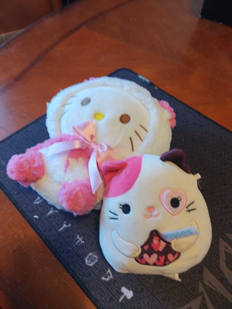 2- 1, HERSHEY/SQUISHMALLOW & KAWAII PLUSH,$11 PICK ⛏️ UP ONLY