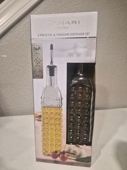 Oil dispensers