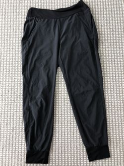 Athleta black pants joggers-size 6