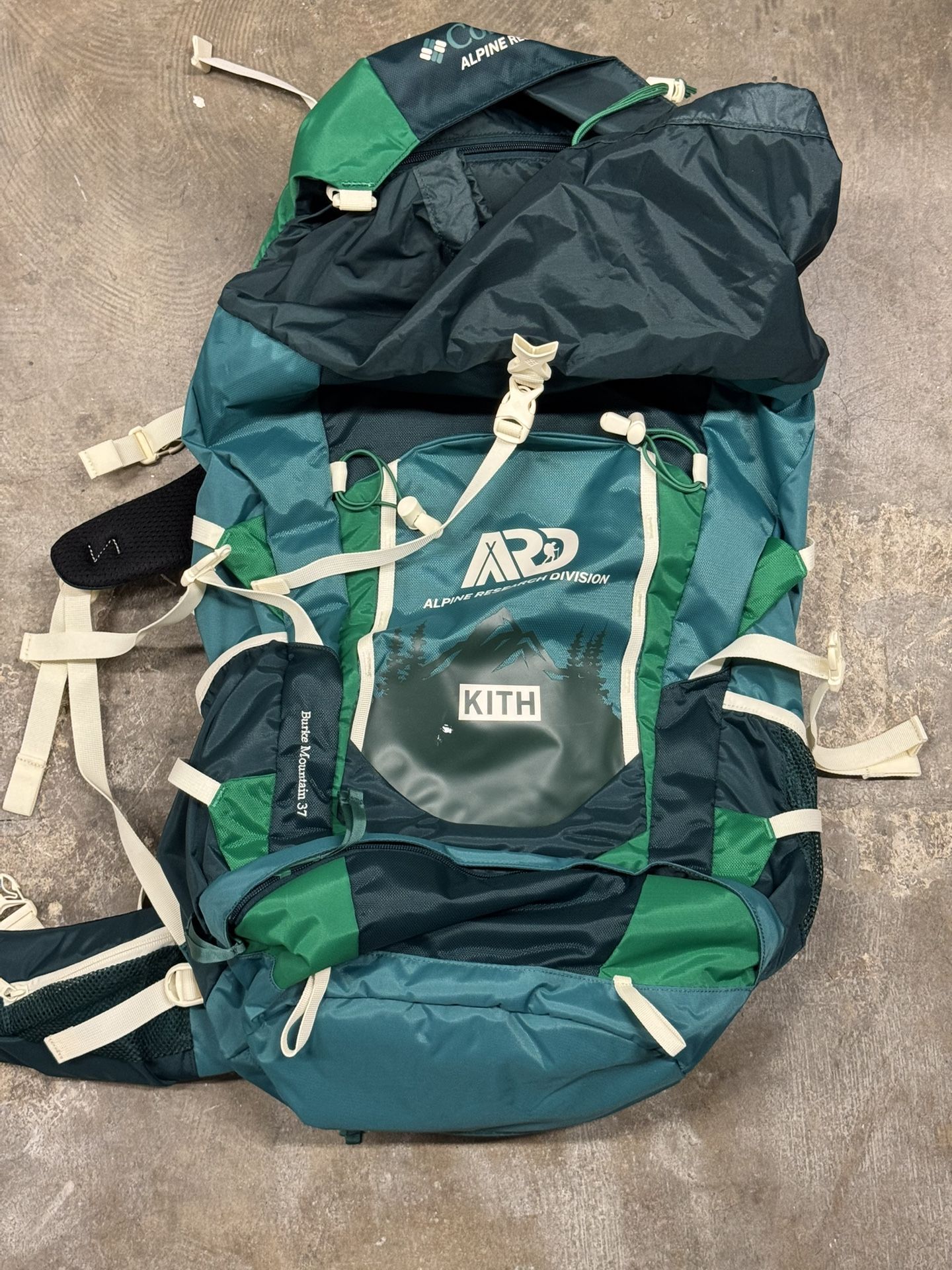 Kith Columbia Hiking Pack 37L