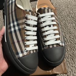 Burberry Shoes