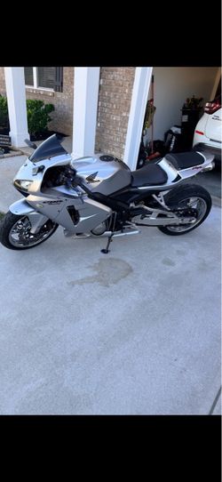 Honda 600 CBR double R racer