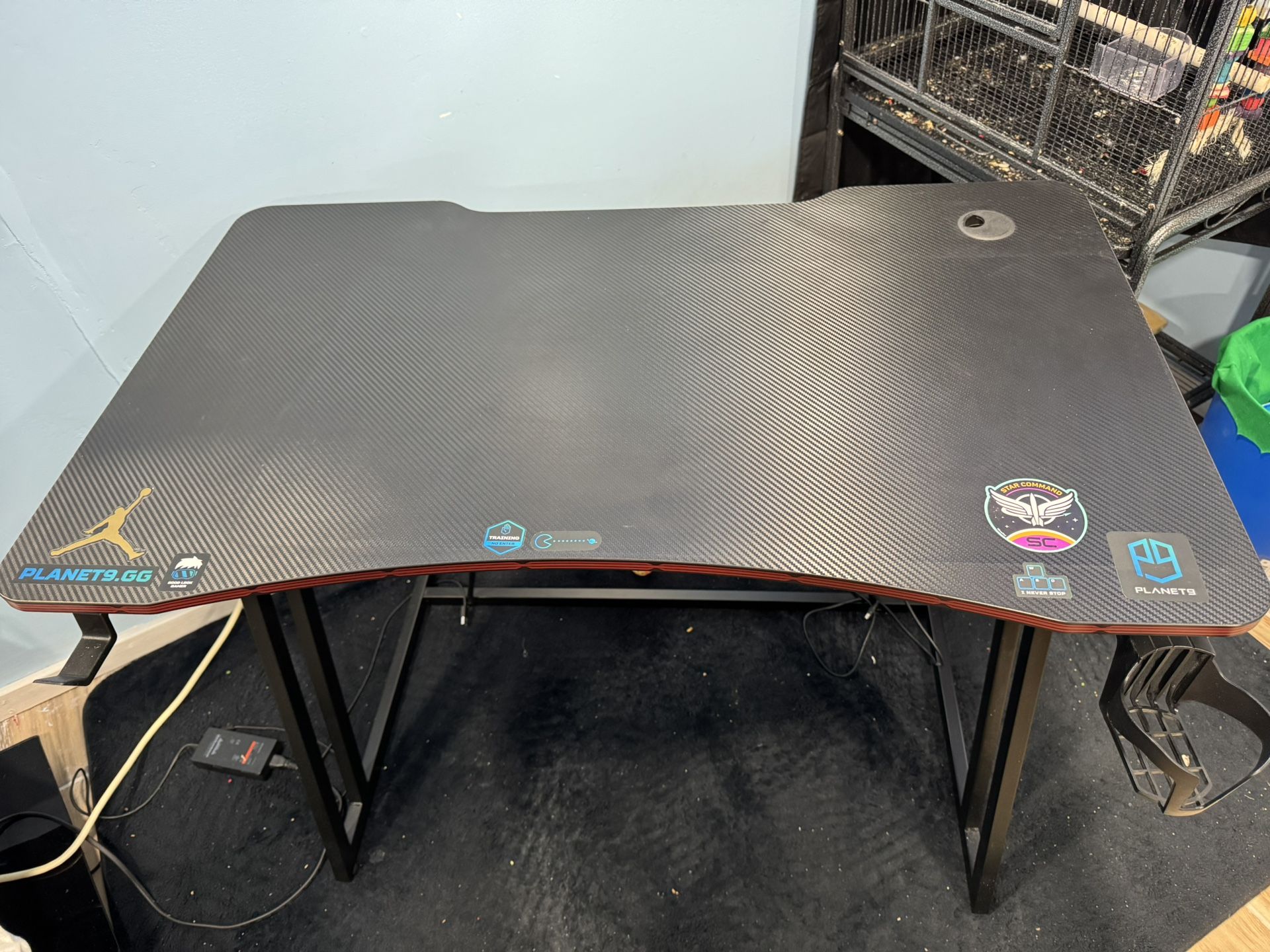 40x24 Gaming Desk