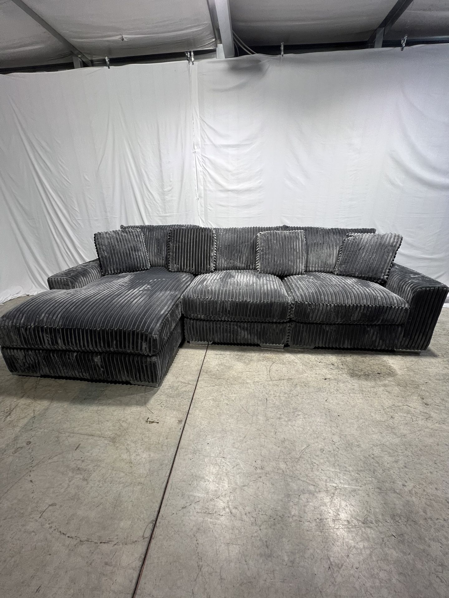 NEW Corduroy Modular Sectional 🚛FREE DELIVERY🚛