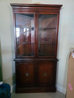 China  Cabinet