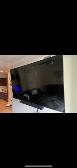 83 Inch Samsung Flatscreen Qled