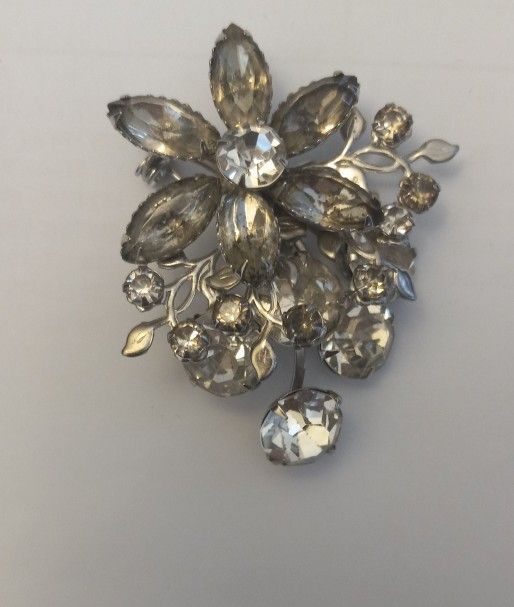 Vintage Flower Brooch
