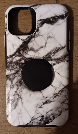 iPhone 12 /12Pro Casely phone Case With Pop Socket.  Black And White Marble