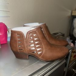 Women’s Boots
