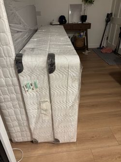 King box spring set - $75
