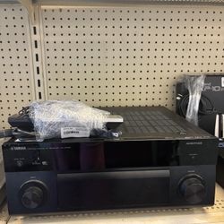 Yamaha Receiver With Control And Wires 