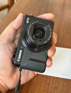 Canon G7X Mark II Camera