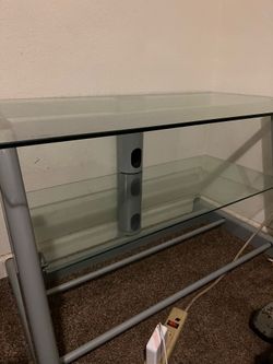 TABLE (Sturdy glass table)