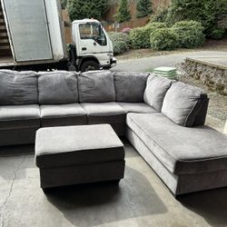 Sectional Couch 