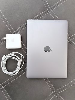 Apple MacBook Laptop with Charger M1 13”