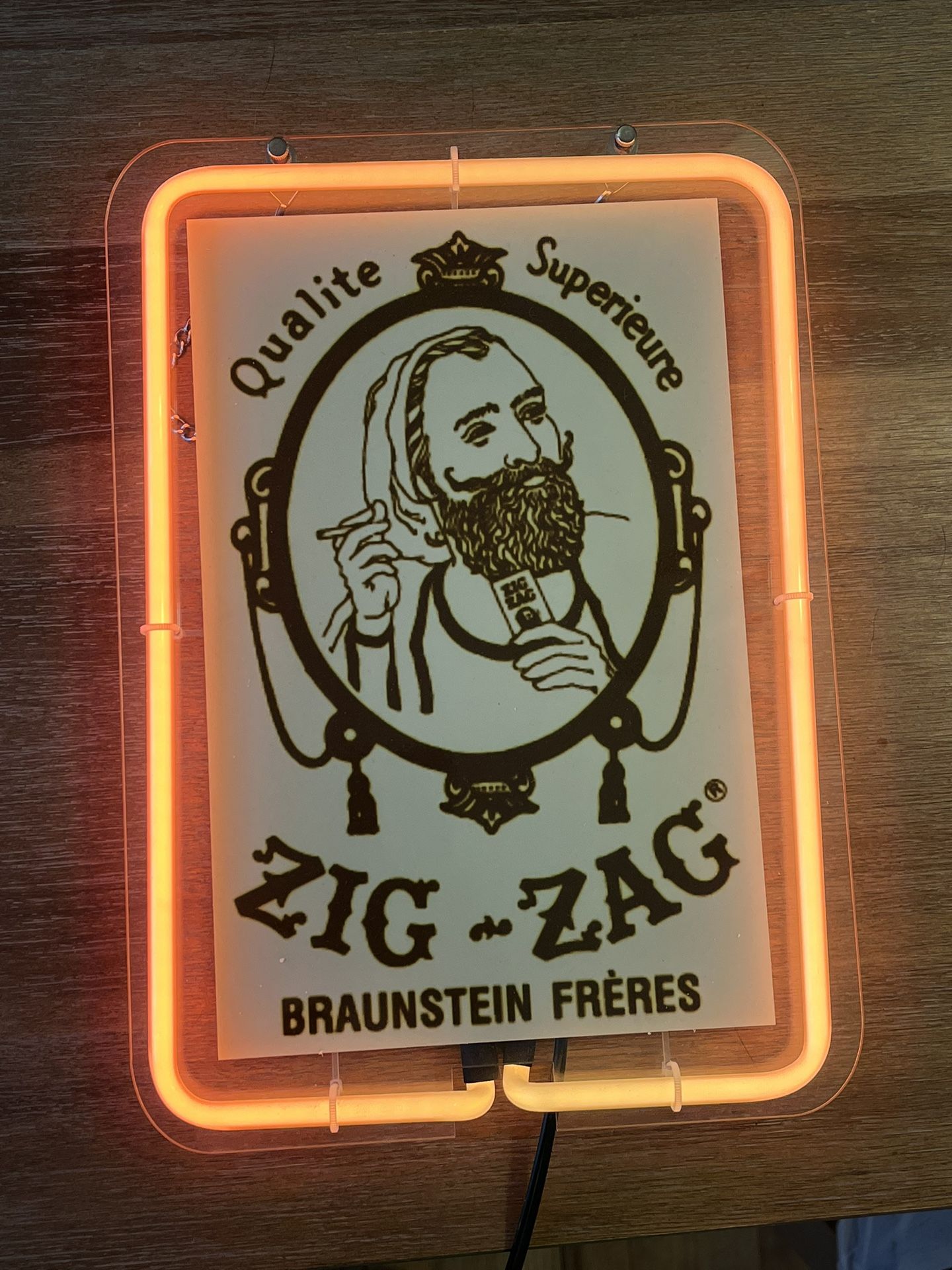 Neon Zig Zag Sign