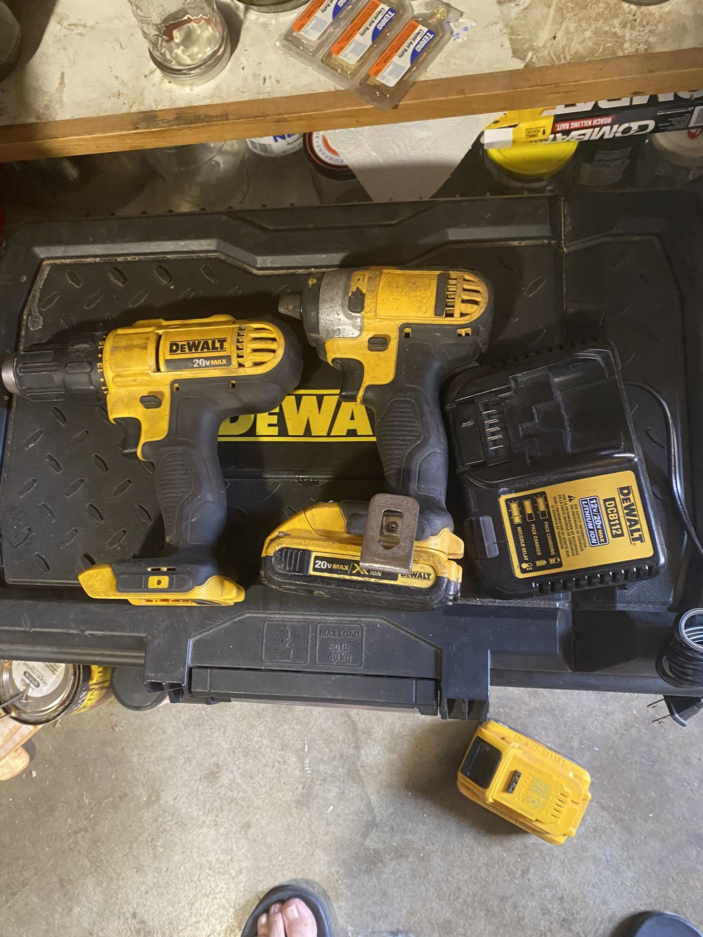 DeWalt 20v Drill Impactt Battery And Charger