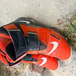 Nike football baseball cleats youth 4