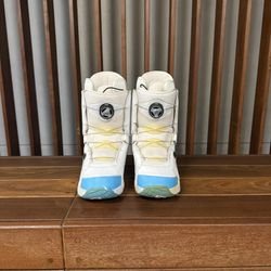 DC Snowboarding Boots Women Size 8.5W