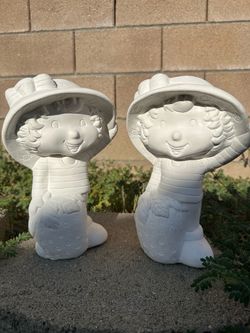 Strawberry Shortcake Plaster Figures 10.5 inch