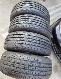 275 65 18 Goodyear I sell this Seth of tires with 80% of Life the 4