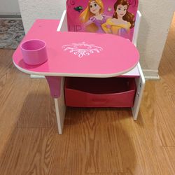 Beautiful Children's Chair Desk With Storage Bin