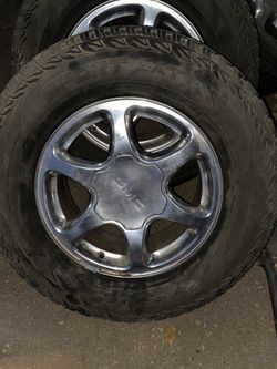 Denali Yukon weals with the tires are 85 present new