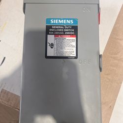 Siemens General Duty Enclosed Switch 60 Amp 240 VAC 250 VDC GF322NA