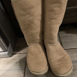 Womens Ugg Boots Size 6