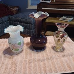 Three  REALLY NEAT LOOKING  VINTAGE  GLASS  VASES  GREAT CONDITION 