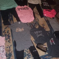 Ladys Xl Clothes  21 Items Includes 6 Victoria Secrect Items