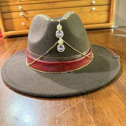 Vintage Italian Ceramic Amethyst Fedora Hat 