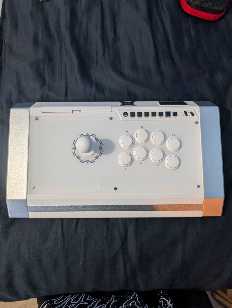 Qanba Pearl Fight Stick
