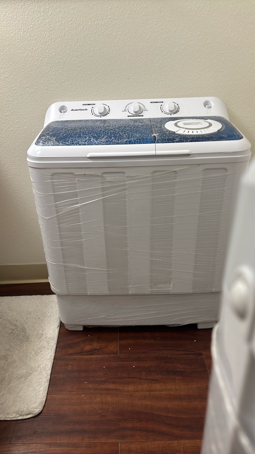 Washing Machine With Spiner 