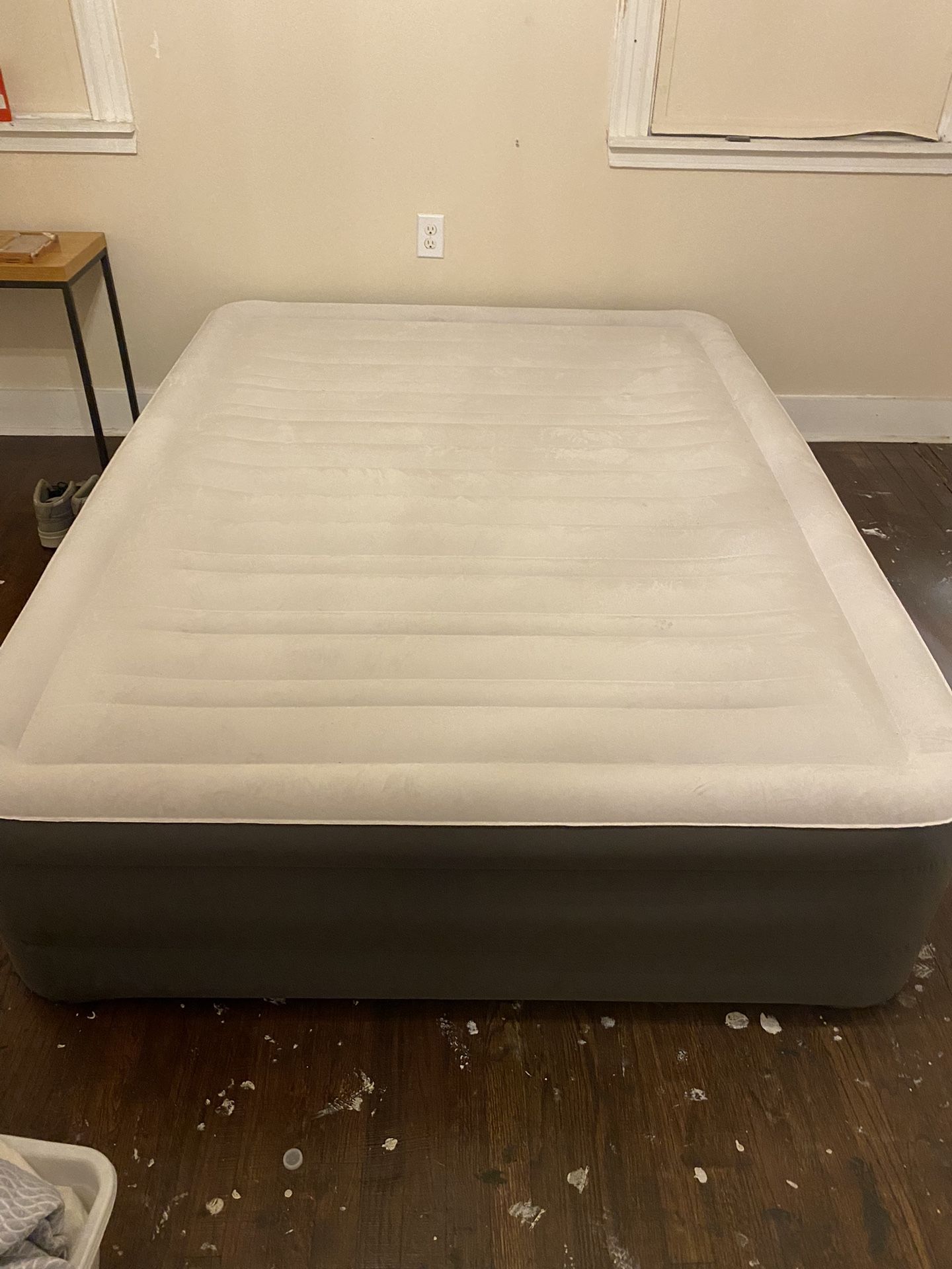 Truaire Queen Size Air Mattress