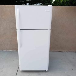 Frigidaire Refrigerator 18cu Ft 30x30x66🚨👍3 MONTHS WARRANTY