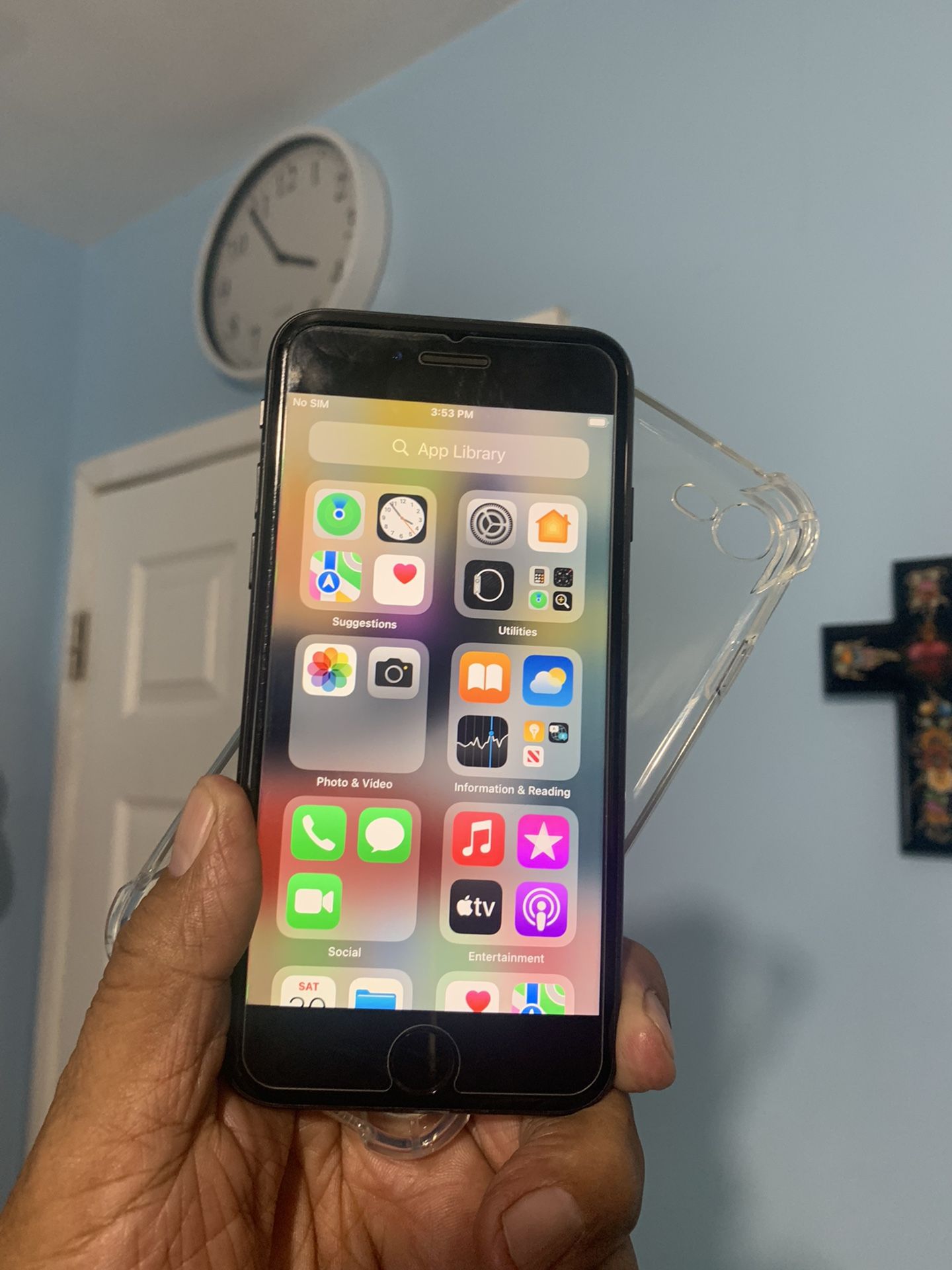 Apple iPhone 7-32GB unlocked $90 Santa Ana City