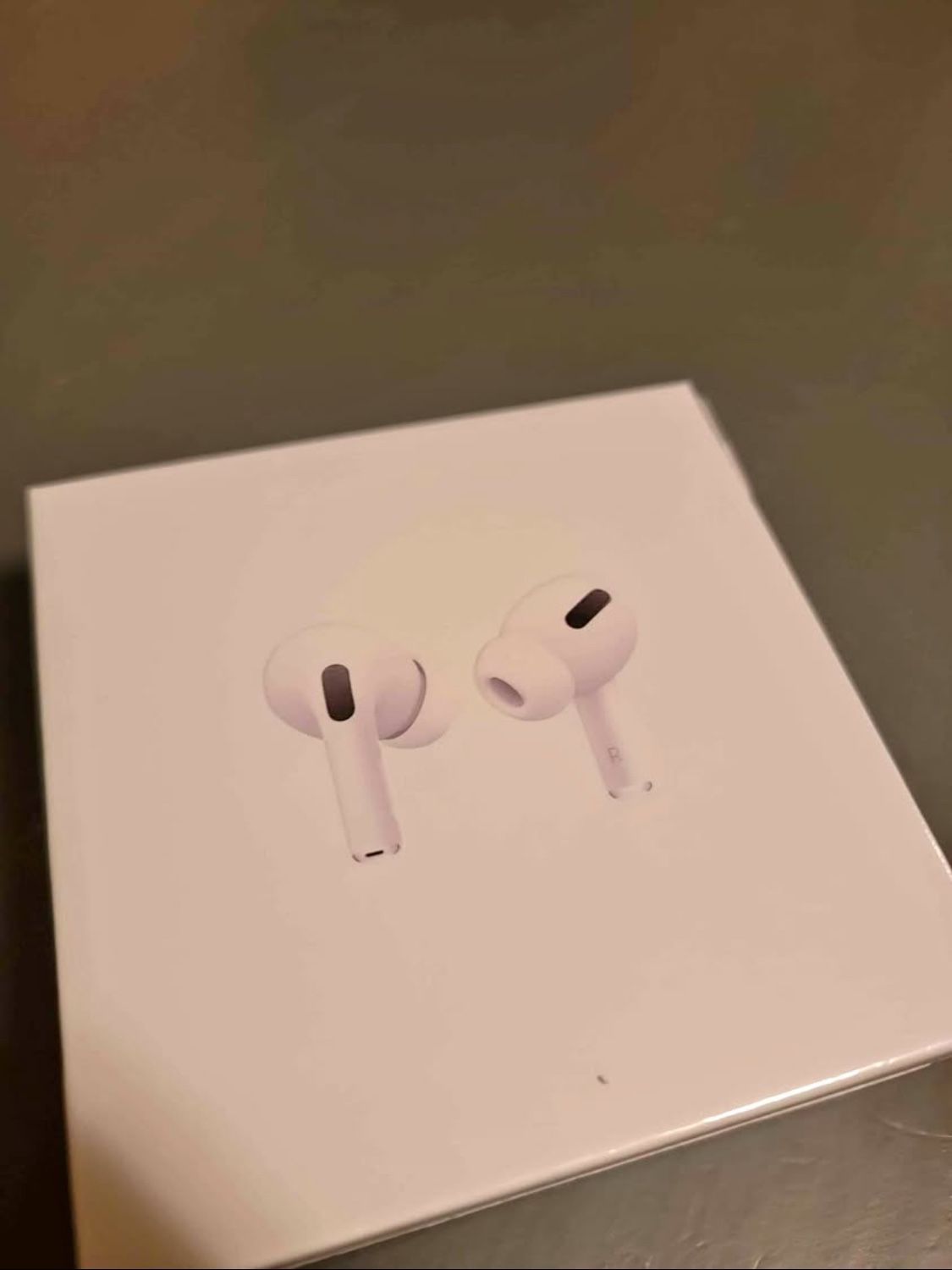 AirPods
