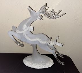 Reindeer Centerpiece Decor