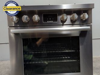 Bosch 800 Series 30" 3.7 cu. ft. Industrial Style Gas Range with 5-Burners, 3 Cooking Modes, and Double Ring Power Burner (HGS8055UC-D-0114)