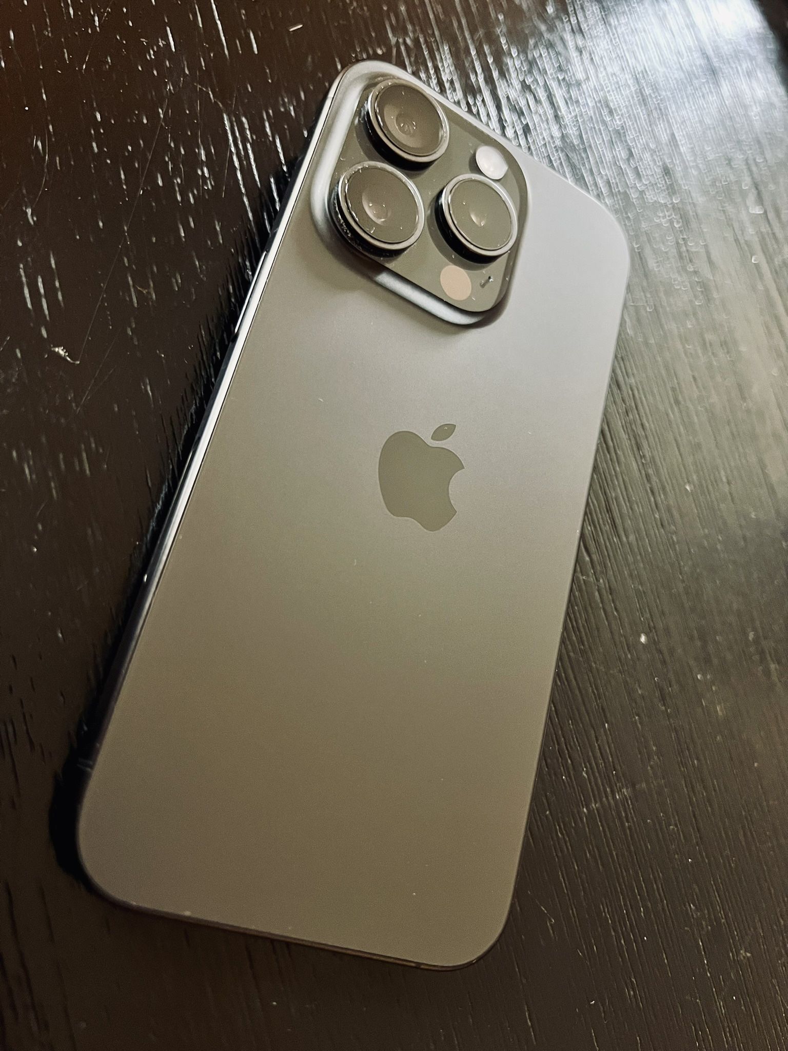 iPhone 15 Pro Unlocked