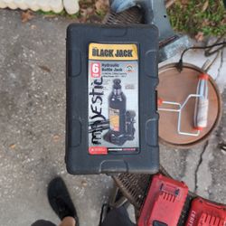 Torin Hydraulic Bottle Jack - 6 Ton 